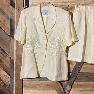 Helene D Collection Shorts Suit Size 14